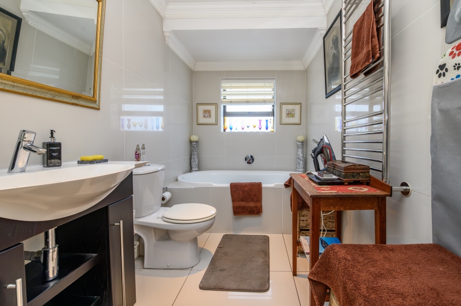 3 Bedroom Property for Sale in Humewood Eastern Cape
